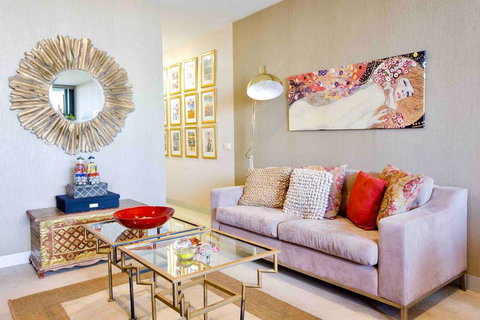 Stylish 1 Bedroom Apartment Amazing City Views - Go Out 0