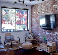 Stylish Modern Apartment Located In Marrickville - Pubs and Clubs