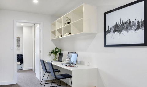 Stylish Townhouse - Pubs and Clubs 2
