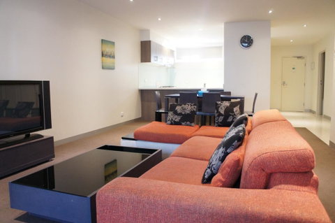 Summer Inn Holiday Apartments - Go Out 1