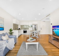 Sun Drenched Apartment in the Heart of Surfers - Pubs and Clubs