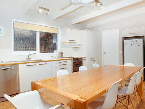 Sun Haven - Pubs and Clubs 3