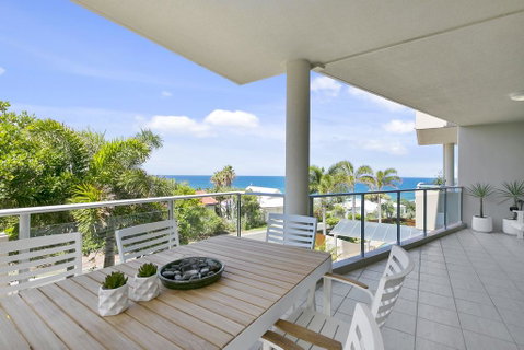Sunny And Spacious Sunshine Beach - Go Out 3
