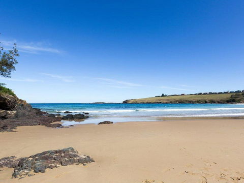 Sunrise Over Easts 2 - Ocean Views, Walk To Beach - Pubs and Clubs 3