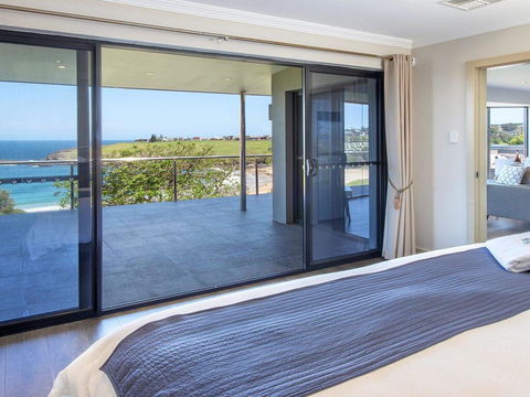 Sunrise Over Easts 2 - Ocean Views, Walk To Beach - Pubs and Clubs 1