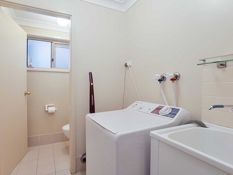 Sunset On Birubi' - Pet Friendly, Air Con, Water Views, WIFI And Outdoor Spa - Go Out 2