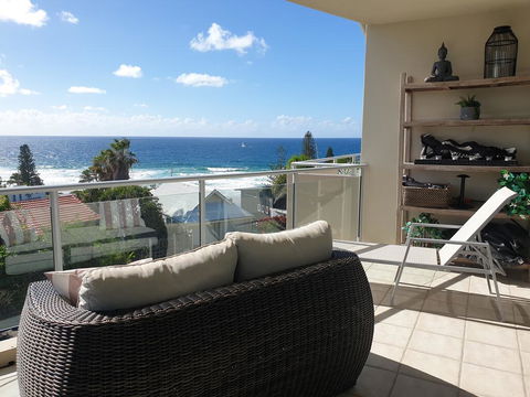 Sunshine Beach Penthouse With Beach Views - Unit 9/21 Park Crescent, Sunshine Beach - Pubs and Clubs 0