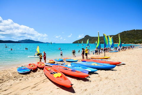 Superior Poinciana 011 On Hamilton Island - Pubs and Clubs 1
