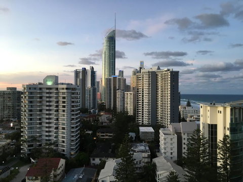 Surfers Paradise Holiday Apartment - Pubs and Clubs 0