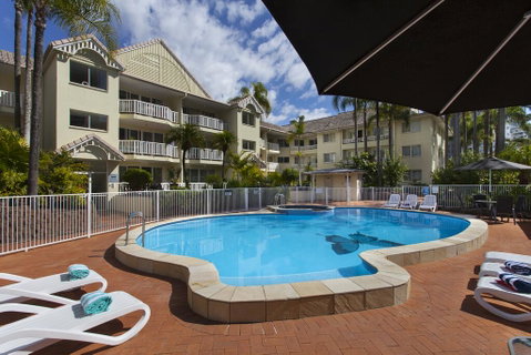 Surfers Tradewinds - Pubs and Clubs 1