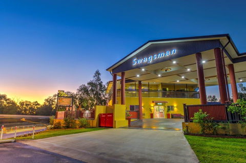 Swagsman Motel - Pubs and Clubs 1