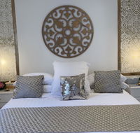 Sydney Executive Garden Apartments - Pubs and Clubs