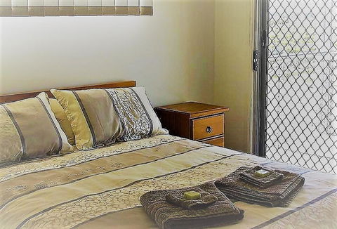 Taits Place Vineyard B & B - Pubs and Clubs 1