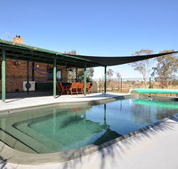 Talga Escape Rothbury with pool and views - Pubs and Clubs
