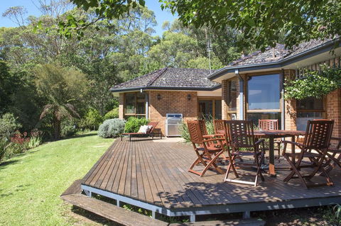 Taliesin - Beautiful 4 Bedroom Home With Amazing Views! - Pubs and Clubs 1
