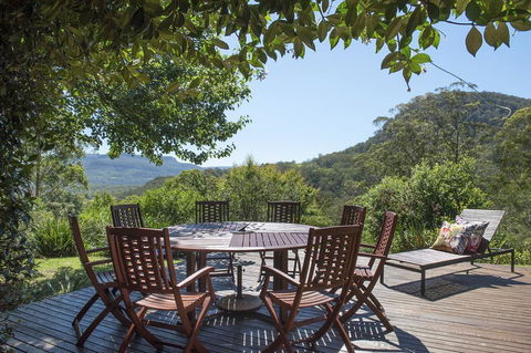 Taliesin - Beautiful 4 Bedroom Home With Amazing Views! - Pubs and Clubs 0