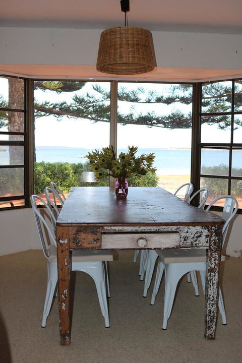 Tall Pines Beach House At Mount Dutton Bay (part Of Coffin Bay Waterways) - Go Out 2