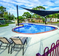 Tall Timbers Caravan Park - Pubs and Clubs