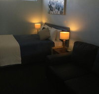 Tall Timbers Motel - Pubs and Clubs