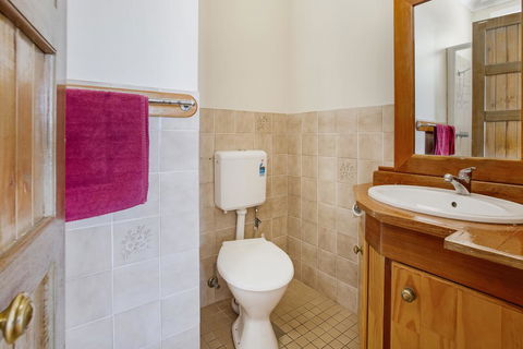 Tamworth Lodge Motel - Pubs and Clubs 3