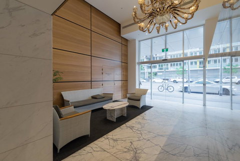 Tasha's Apartments On Morphett - Go Out 1