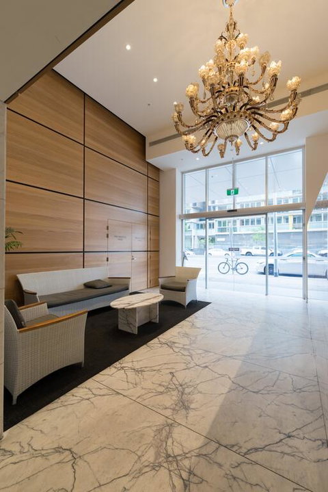 Tasha's Apartments On Morphett - Go Out 3