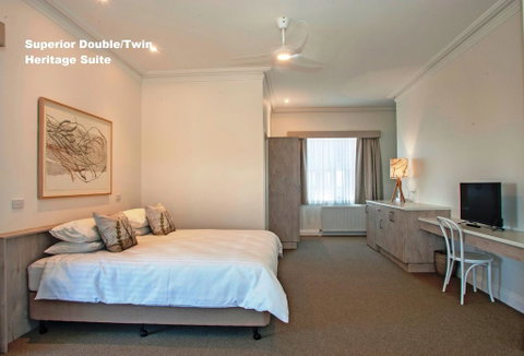 Tathra Hotel & Motel - Pubs and Clubs 3