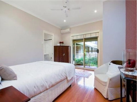 The Acreage Luxury B&B And Guesthouse - Pubs and Clubs 0