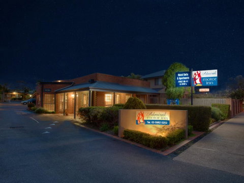 The Admiral Motor Inn - Pubs and Clubs 0