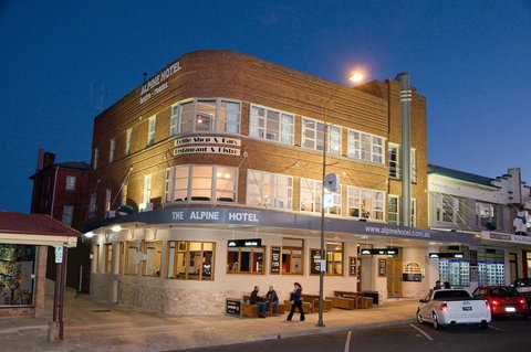 The Alpine Hotel - Pubs and Clubs 0