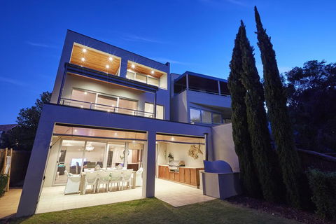 The Bay Residence, Dunsborough WA - Pubs and Clubs 0