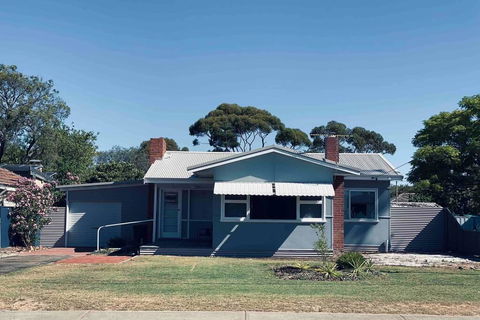 The Beach House Busselton - Go Out 0