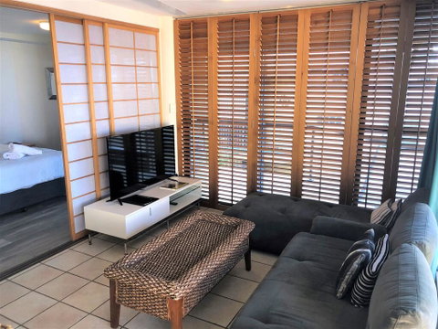 The Beach Retreat Coolum - Pubs and Clubs 2