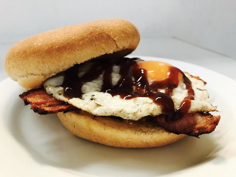 Madsen Retreat - Pubs and Clubs 44