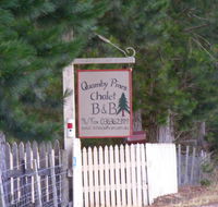 Quamby Pines Chalet - Pubs and Clubs