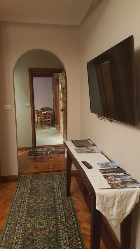 AppleBay Guest House - Pubs and Clubs 36