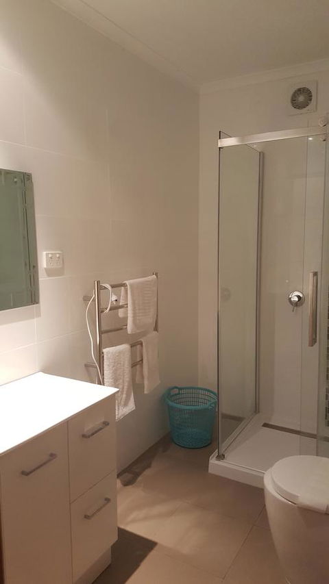 AppleBay Guest House - Pubs and Clubs 34