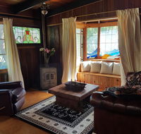 Whispering Hills Retreat - Pubs and Clubs