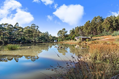 Naivasha Cottage - Pubs and Clubs 1