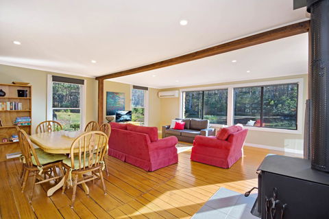 Naivasha Cottage - Pubs and Clubs 4