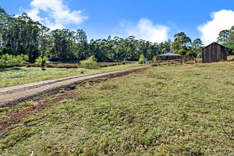 Naivasha Cottage - Pubs and Clubs 15