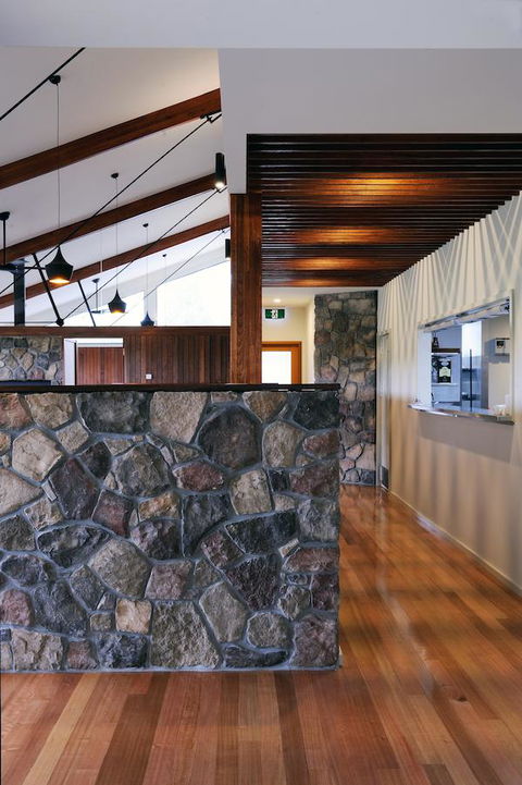 Cradle Mountain Wilderness Village - Pubs and Clubs 43