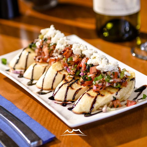 Cradle Mountain Wilderness Village - Pubs and Clubs 4