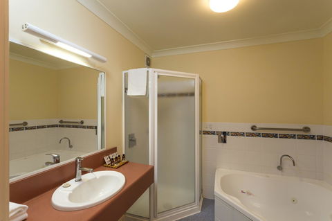Panorama Hotel St Helens - Go Out 20