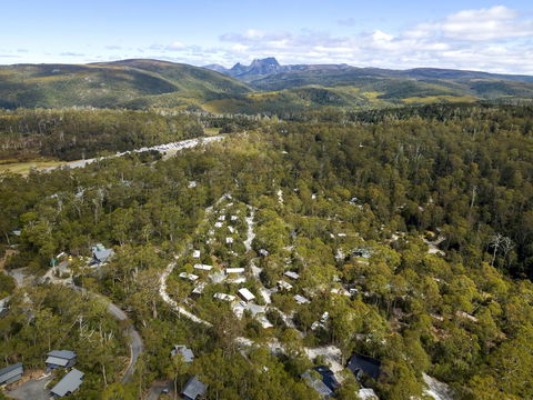Discovery Parks - Cradle Mountain - Pubs and Clubs 25