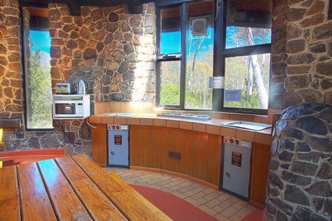 Discovery Parks - Cradle Mountain - Pubs and Clubs 43