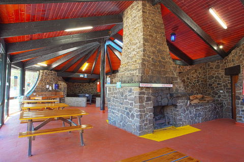 Discovery Parks - Cradle Mountain - Pubs and Clubs 39
