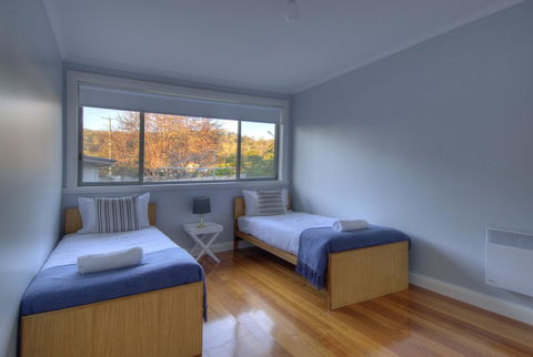 Muirs Beach Retreat - Pubs and Clubs 5