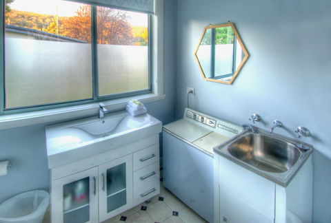 Muirs Beach Retreat - Pubs and Clubs 14