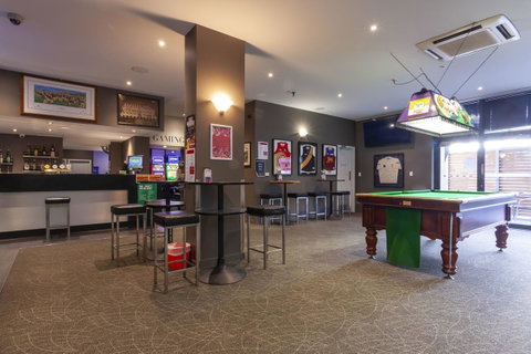 Black Buffalo - Pubs and Clubs 23